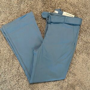 Loft Sutton Kick Crop size 8